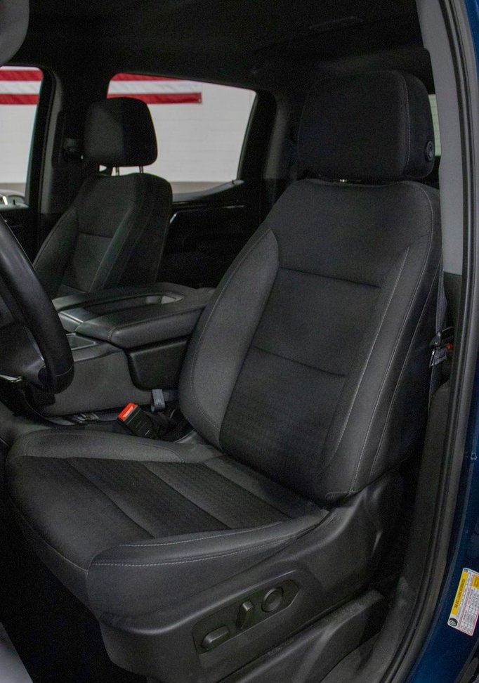 2023 Chevrolet Silverado - photo 14