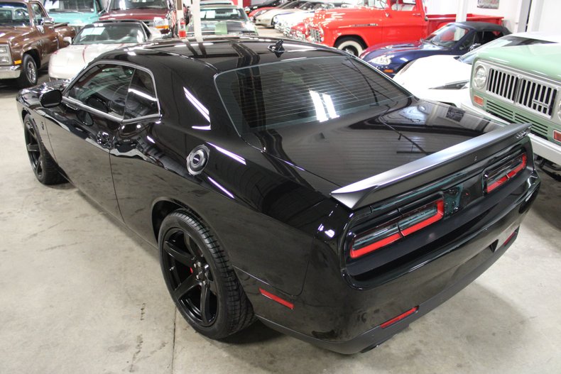 2017 Dodge Challenger SRT Hellcat - photo 5