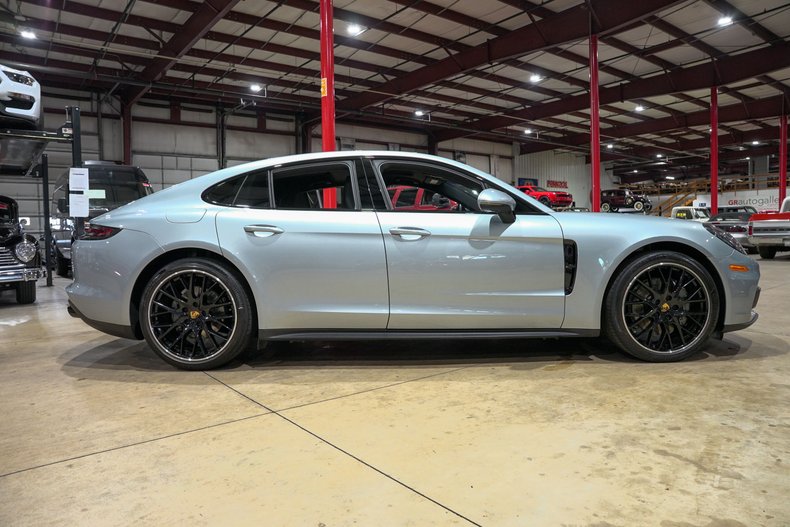 2018 Porsche Panamera - photo 4