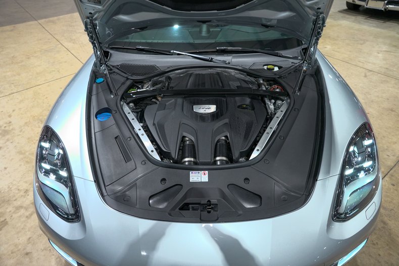 2018 Porsche Panamera - photo 13