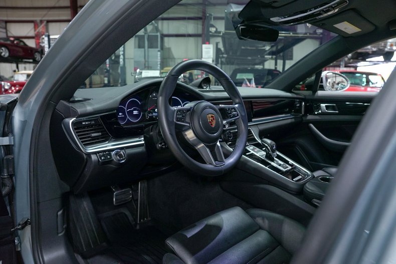 2018 Porsche Panamera - photo 7