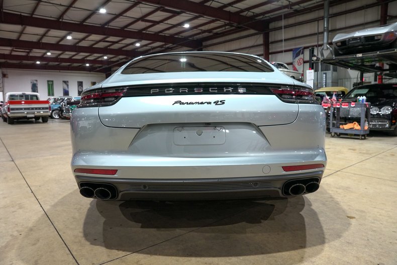 2018 Porsche Panamera - photo 3