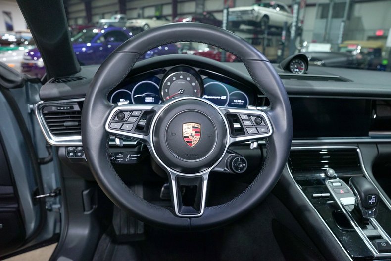 2018 Porsche Panamera - photo 10