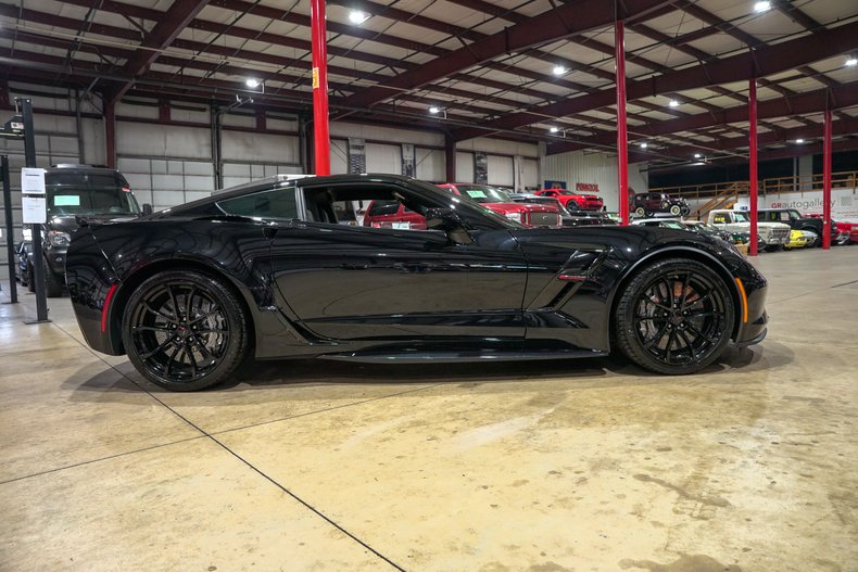 2019 Chevrolet Corvette - photo 6