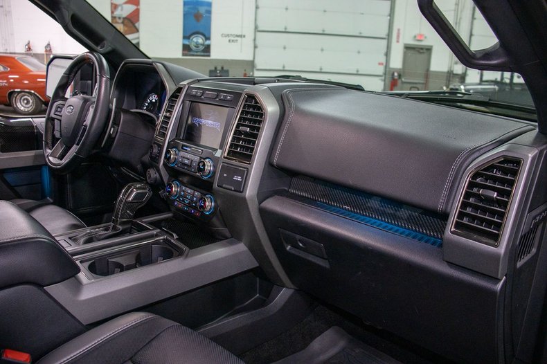 2019 Ford Raptor - photo 9