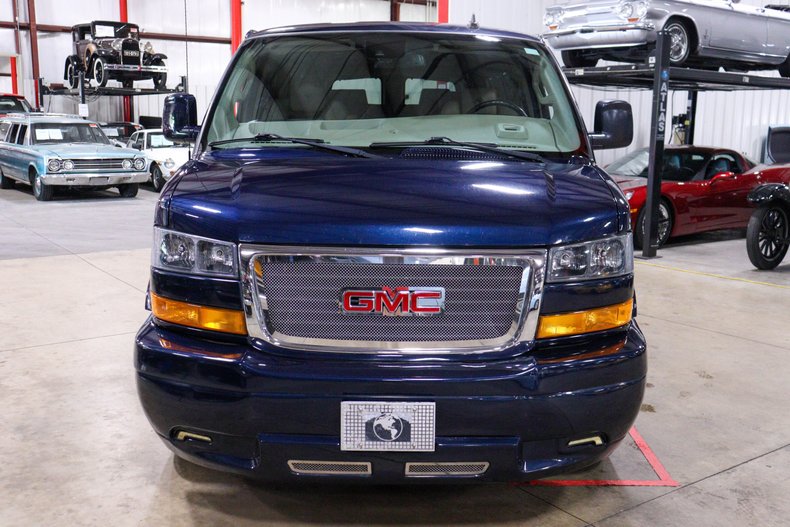 2020 GMC Savana - photo 6
