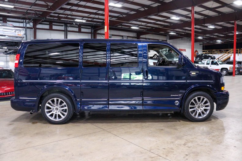 2020 GMC Savana - photo 4