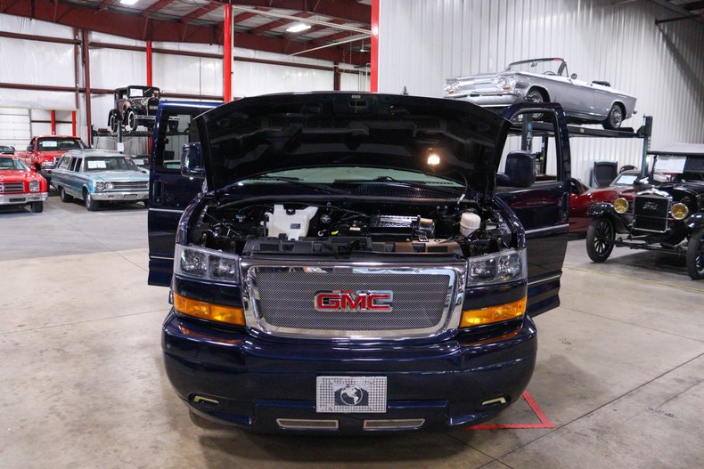 2020 GMC Savana - photo 18