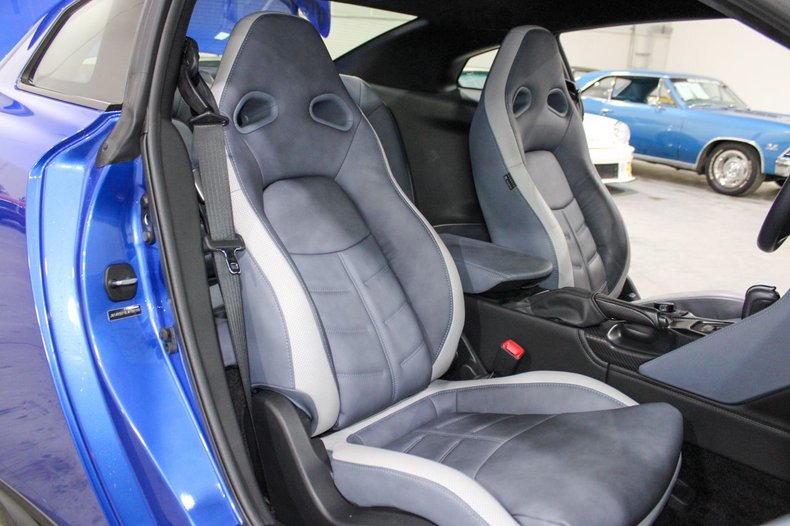 2020 Nissan GT-R - photo 9