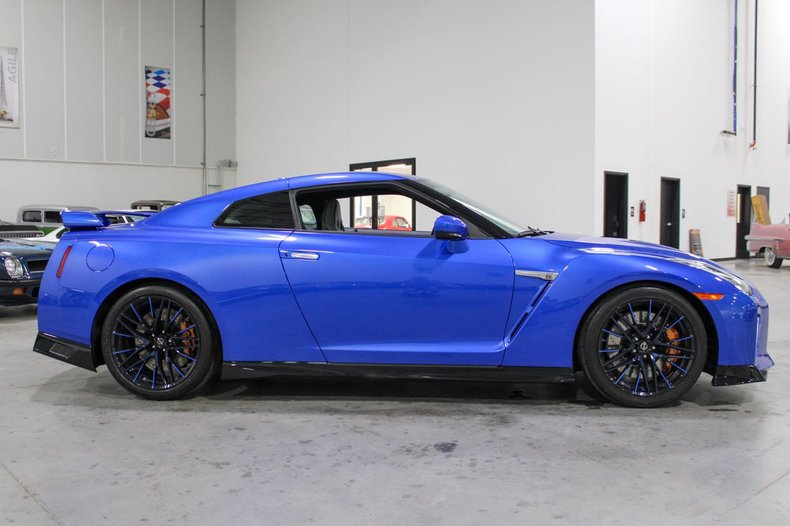 2020 Nissan GT-R - photo 5