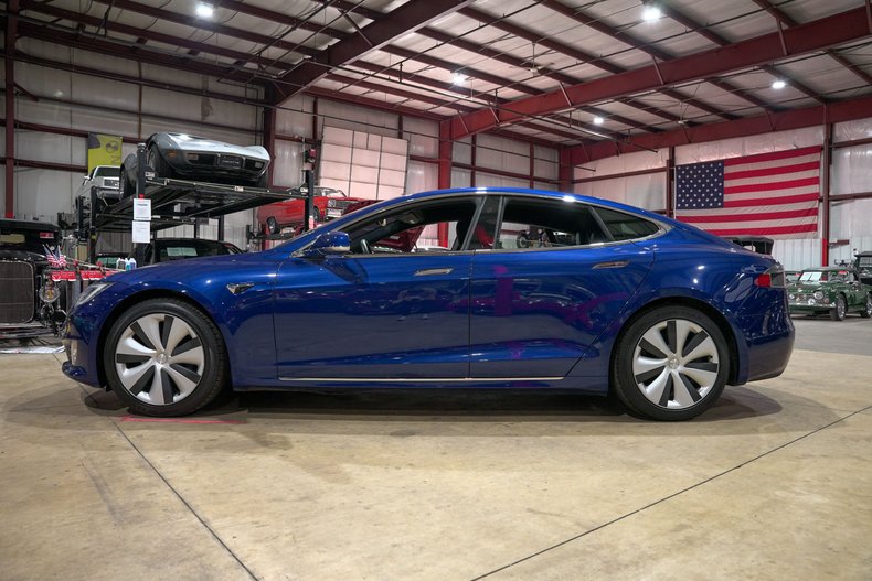 2021 Tesla Model S - photo 3