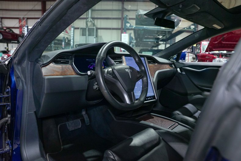 2021 Tesla Model S - photo 12