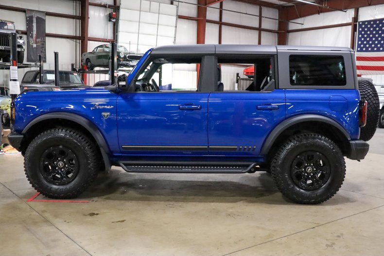 2021 Ford Bronco - photo 2