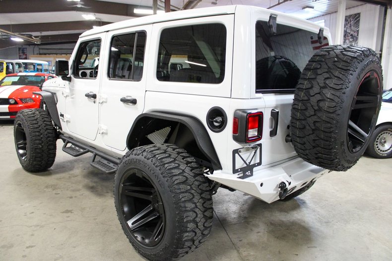 2021 Jeep Wrangler - photo 3