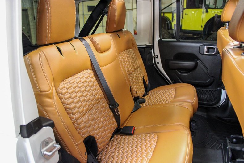 2021 Jeep Wrangler - photo 11