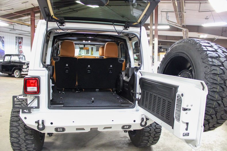 2021 Jeep Wrangler - photo 17