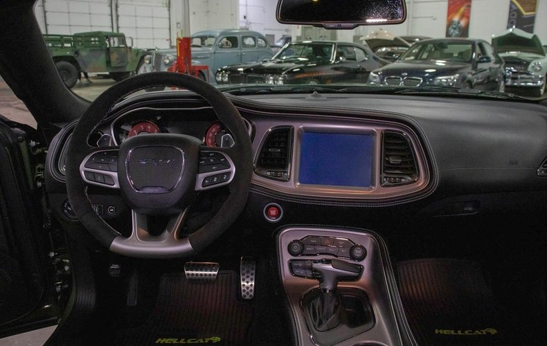 2023 Dodge Challenger - photo 10