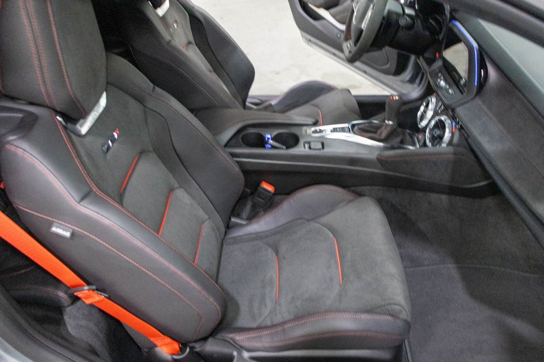 2024 Chevrolet Camaro - photo 10