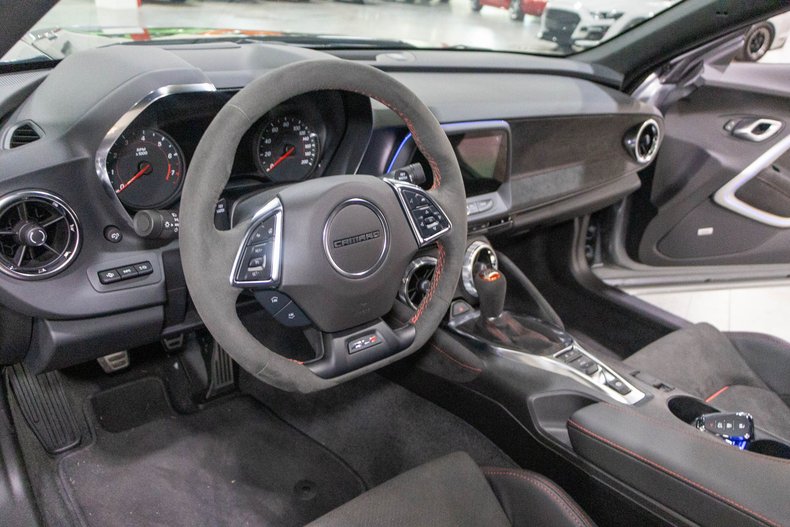 2024 Chevrolet Camaro - photo 12