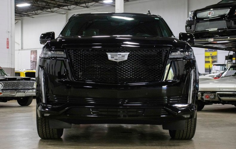 2024 Cadillac Escalade - photo 8