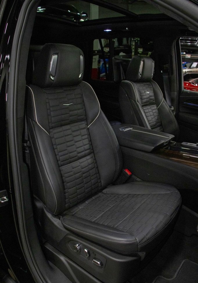 2024 Cadillac Escalade - photo 11